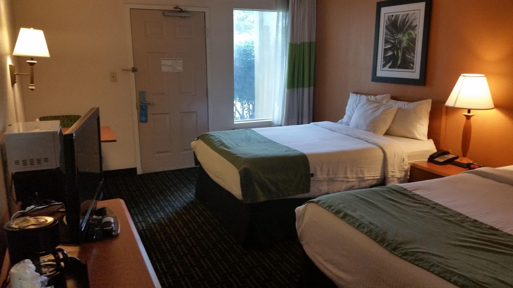 Days Inn By Wyndham Chattanooga/Hamilton Place Εξωτερικό φωτογραφία