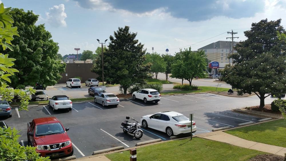 Days Inn By Wyndham Chattanooga/Hamilton Place Εξωτερικό φωτογραφία
