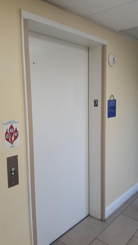 Days Inn By Wyndham Chattanooga/Hamilton Place Εξωτερικό φωτογραφία