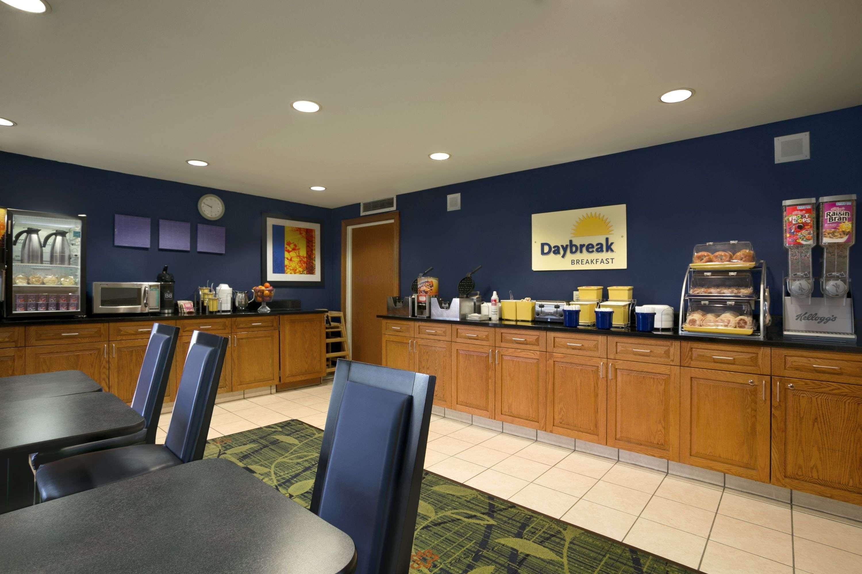 Days Inn By Wyndham Chattanooga/Hamilton Place Εξωτερικό φωτογραφία