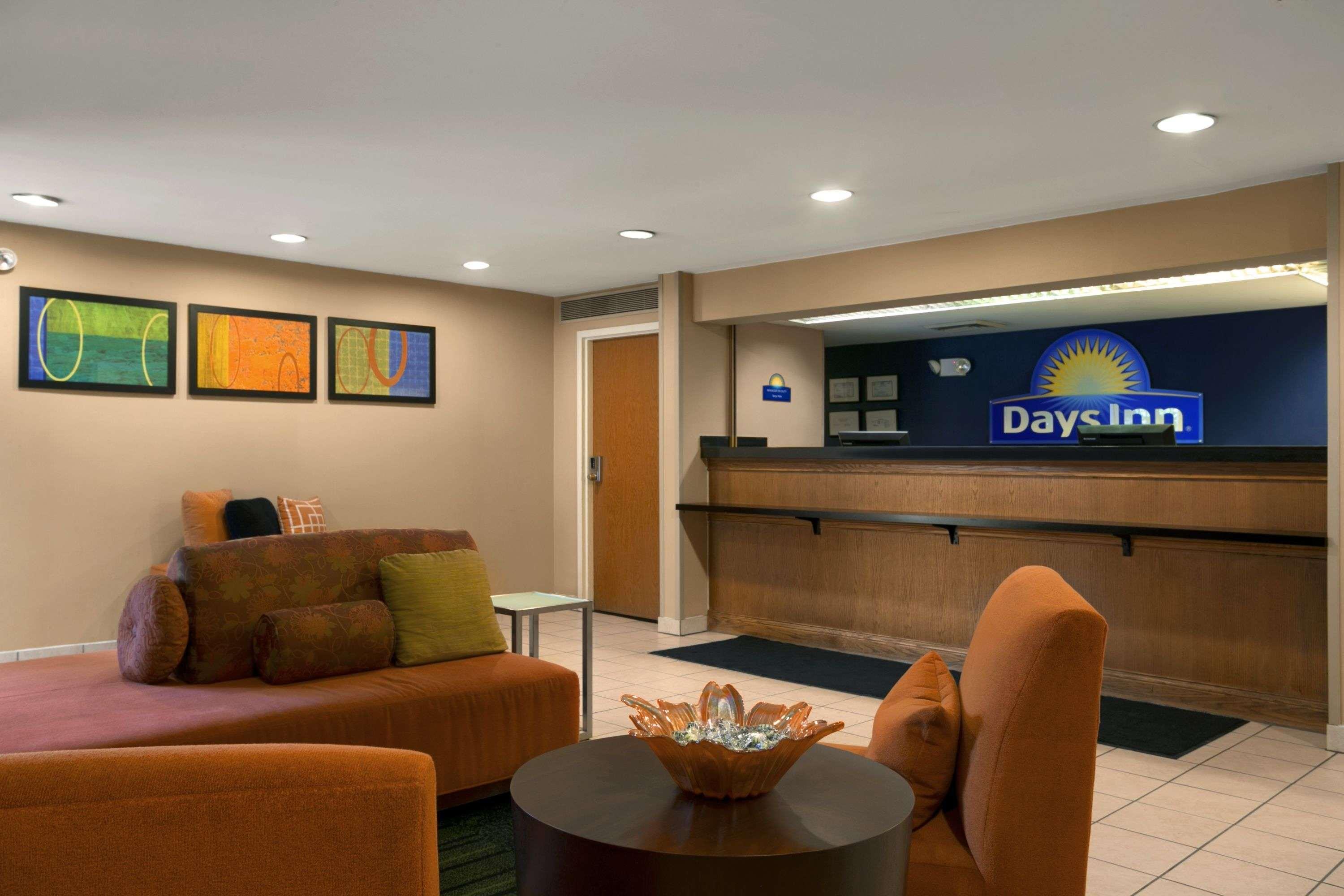Days Inn By Wyndham Chattanooga/Hamilton Place Εξωτερικό φωτογραφία