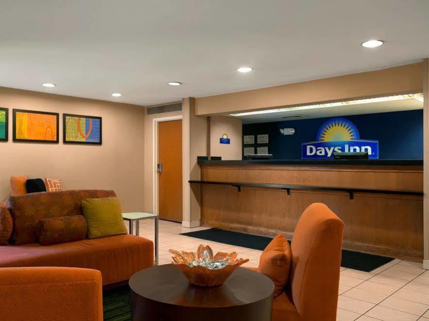 Days Inn By Wyndham Chattanooga/Hamilton Place Εξωτερικό φωτογραφία