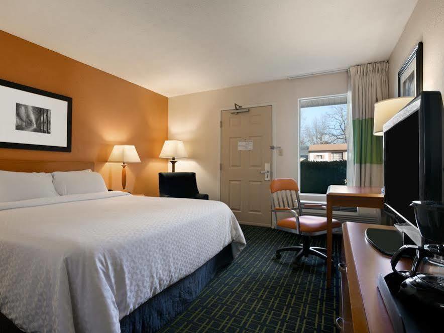 Days Inn By Wyndham Chattanooga/Hamilton Place Εξωτερικό φωτογραφία